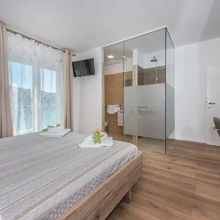 Ferienhaus Fur 10 Personen In Sibenik, Dalmatien Norddalmatien