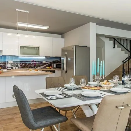 Holiday home Ferienhaus Fur 10 Personen In Sibenik, Dalmatien Norddalmatien Sibenik